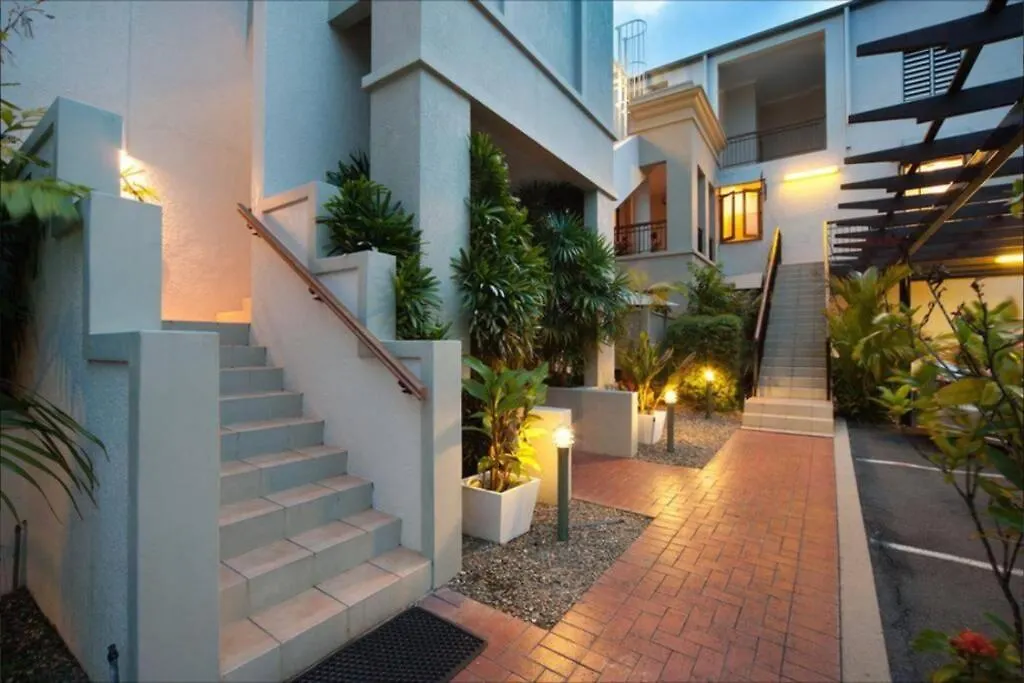 Tropical One Bedroom Apartment At The Mediterranean Port Douglas
