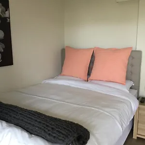 Riverlands Homestay Homestay Maroochydore